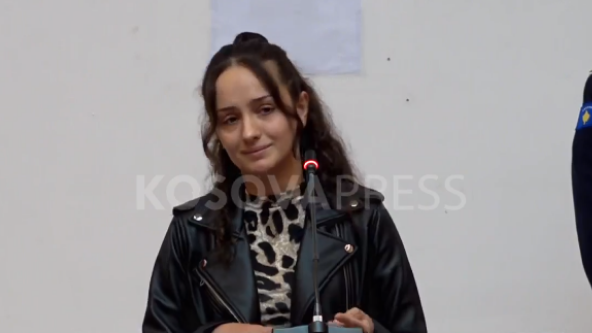 “HYRA BRENDA NË SHTËPI DHE TY S’TË PASHË”/ Vajza e policit që u vra dje në Kosovë përlot me mesazhin: Mbeta jetime para kohe