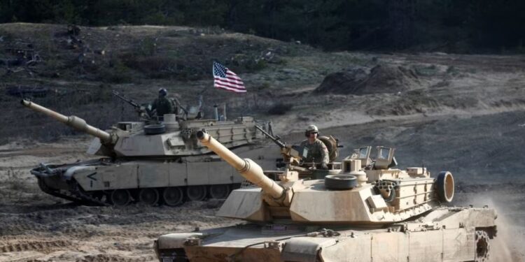 SHBA SHTON NDIHMËN/ Tanket e para amerikane ‘Abrams’ arrijnë në Ukrainë