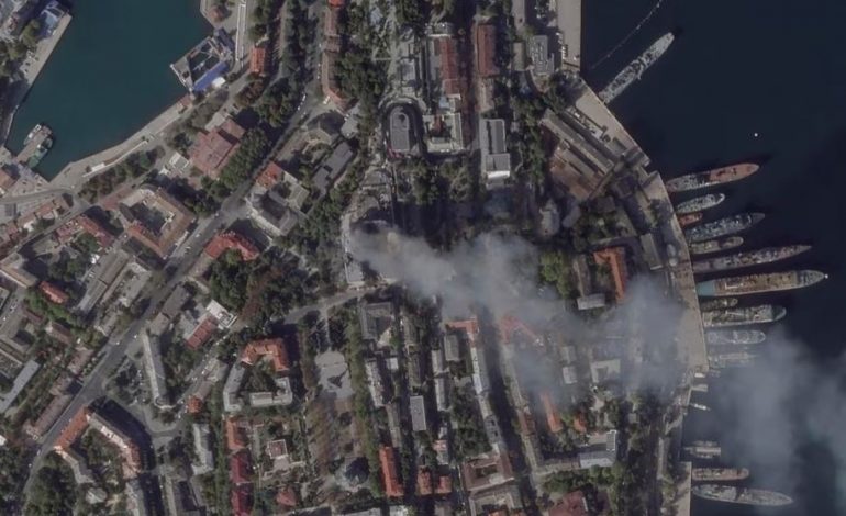 UKRAINA GODET MARINËN RUSE NË DETIN E ZI/ Kievi: Mes 34 të vrarëve nga sulmi me raketa edhe komandanti i flotës