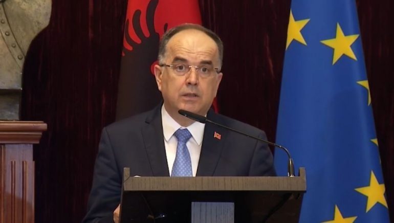BEGAJ NISET DREJT ITALISË/ Do të marrë pjesë në funeralin shtetëror të ish-Presidentit Giorgio Napolitano