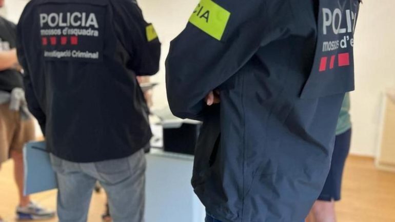 MEGAOPERACION NË SPANJË/ Shkatërrohen dy grupe kriminale shqiptare, 24 të arrestuar. Si i ruanin plantacionet dhe…