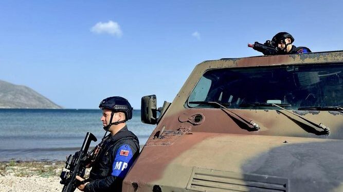 KËRCËNIM PËR DESTABILIM? Peleshi: Policia ushtarake në gaditshmëri të plotë