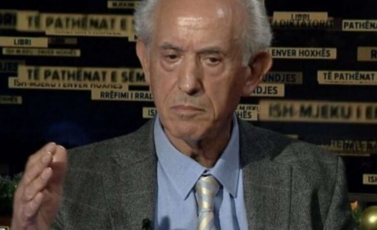 MJEKËSIA SHQIPTARE NË ZI/ Ndërron jetë kardiologu i njohur Ahmet Kamberi