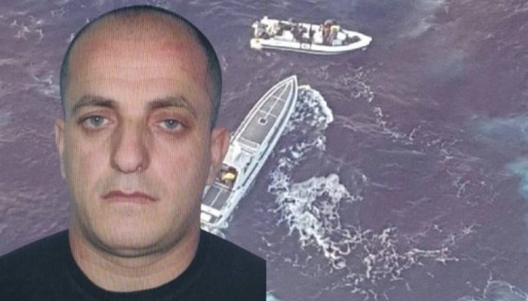 PJESË E BANDËS SË GËZIM ÇELAJT/ Foto e skafistit Arben Dalipaj! ‘Fantazma e Mesdheut’ i shpëtoi policisë në aksionin e Fushë Kuqes