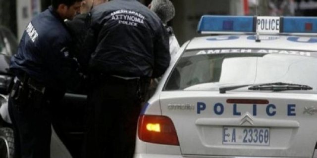 E BEZDISTE ZHURMA/ Shqiptari terrorizon me armë punonjësit e një fabrike në Selanik