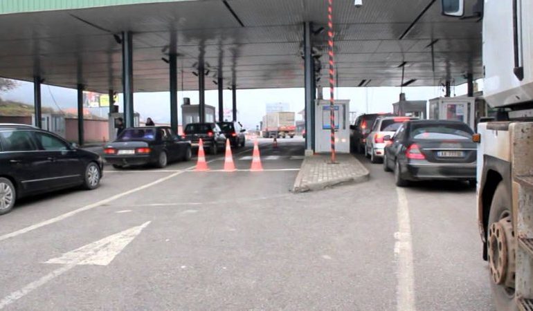 NUK I BINDET POLICISË DHE RREZIKOI JETËN E POLICËVE/ Arrestohet 33-vjeçari në Tropojë