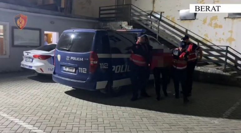 “TEMPULLI”/ Shiste drogë në afërsi të shkollave, pranga 49-vjeçarit në Poliçan (EMRI)