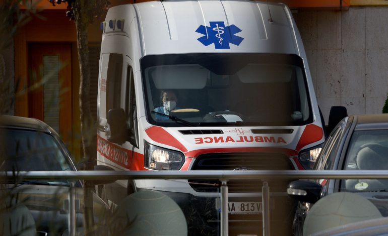 E RËNDË/ Shkëputet masivi i dheut dhe e zë poshtë, humb jetën 56-vjeçari nga Vau i Dejës (EMRI)