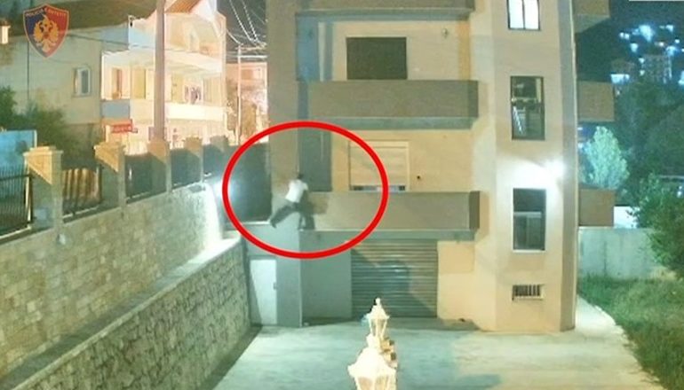SI “SPIDERMANI”/ 28-vjeçari futet në një banesë në Tiranë dhe vjedh mijëra euro! Arrestohet nga policia