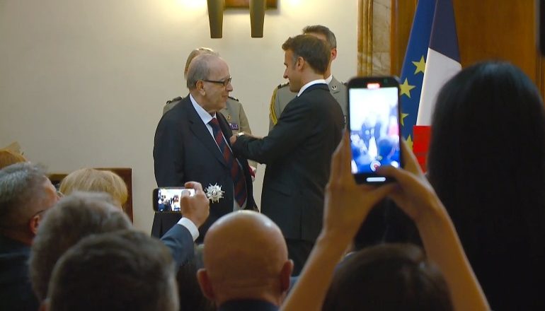 DEKORON ISMAIL KADARE/ Macron: Poet i Ballkanit dhe Rapsod i Evropës