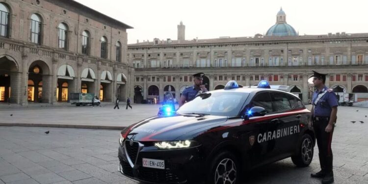 SHOKUESE/ Babai e merr në Itali dhe e braktis, 15-vjeçari shqiptar kërkoi ndihmë në polici me ‘Google Translate’