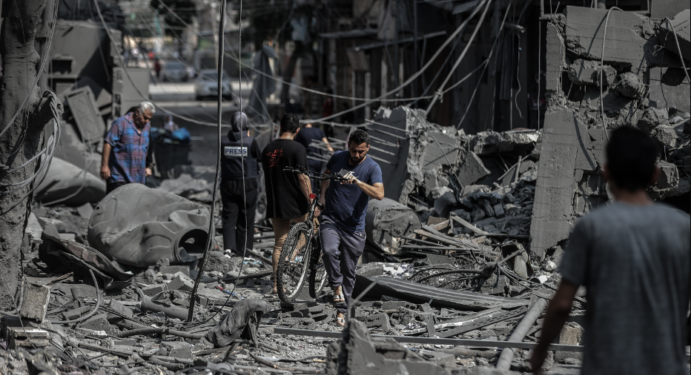 LUFTA/ Bllokada totale e komunikimeve në Gaza, nis rikthimi i linjave telefonike dhe internetit