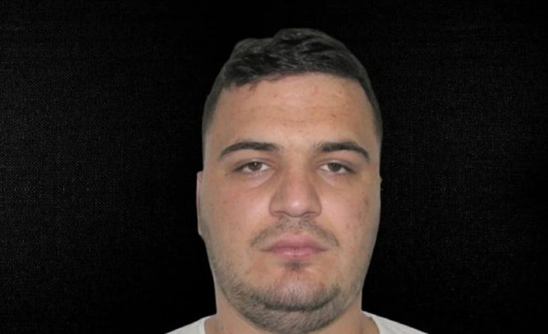 GREQIA VENDOS SOT FATIN E LAERT HAXHIUT/ A do ekstradohet “killeri gjakftohtë” drejt Shqipërisë