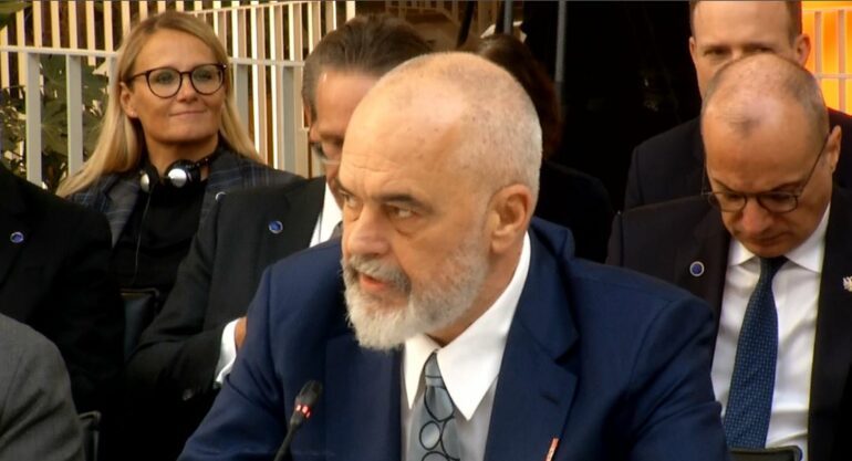 “PATË PAK PROPAGANDË, POR MIRË SE VINI NË VENDIN PRO EUROPËS”/ Rama kritika për BE: Premtimet ekonomike s’janë realizuar plotësisht