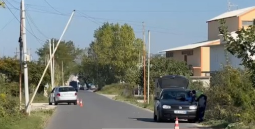 AKSIDENT TRAGJIK NË AKSIN LEZHË- LAÇ/ Automjeti përplas këmbësorin! Shoqërohet drejtuesi i mjetit