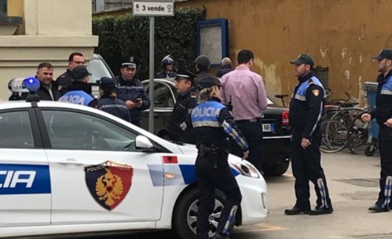 TJETËR NGJARJE E RËNDË/ Gruaja shtatzënë godet me thikë partnerin e saj në Tiranë