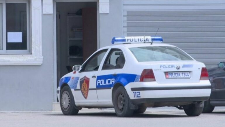 AKUZOHET SE I VURI ZJARRIN NJË LOKALI NË TIRANË/ Shpallet në kërkim 41-vjeçari