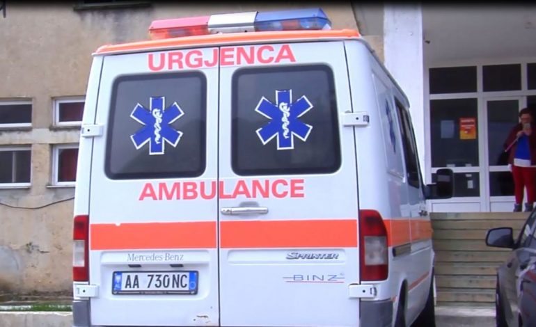 DIGJET DUKE GATUAR/ 58 vjeçarja nga Memaliaj dërgohet me urgjencë drejt QSUT-së