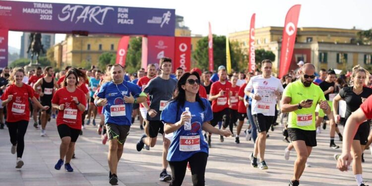 TË DIELËN MARATONA E TIRANËS/ 4 hapa si të jeni pjesë e saj edhe pa vrapuar