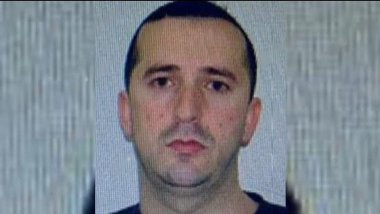 “JAM ERION VELIAJ”/ “Godet” sërish mashtruesi Florian Gjergji, si i kërkoi 200 mijë euro biznesmenit në Tiranë