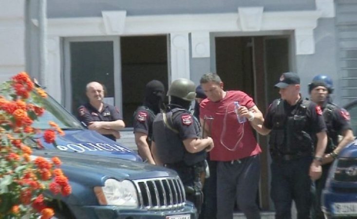VRANË BABË E BIR NË ELBASAN/ Apeli lë në fuqi dënimin me burg përjetë për Ardjan Çapjan dhe për të akuzuarit e tjerë