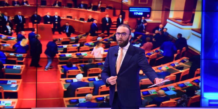 TË HËNËN SEANCA PËR BUXHETIN/ Bardhi kërcënon: S’ka gardist dhe polic që pengon opozitën. Nikolla ka dhënë urdhrin…