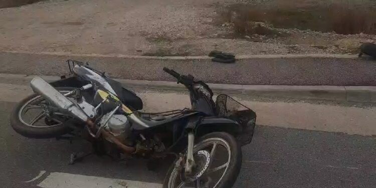 AKSIDENT I RËNDË/ Makina “fluturon” motorin në Pogradec, 48-vjeçari përfundon në spital