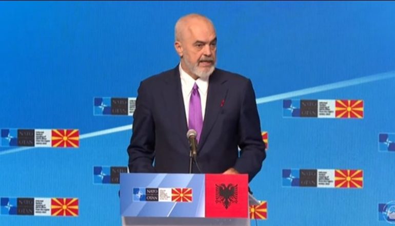 “RREZIKU I LARTË PËR DESTABILIZIM”/ Rama kërkesë Stoltenberg: Të rritet prania e forcave të NATO-s në Kosovë
