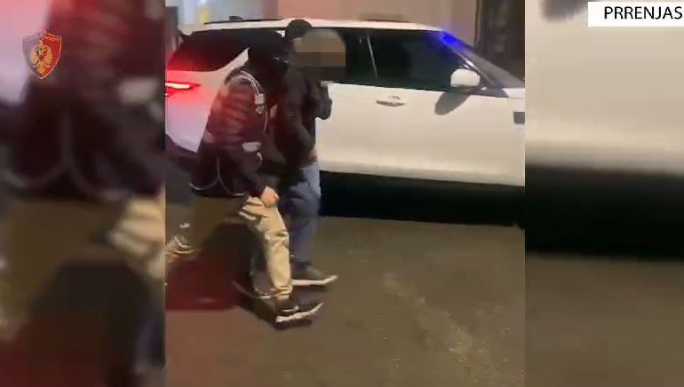 OPERACIONI “TEMPULLI”/ Shiste doza kanabisi në qytetin e Prrenjasit, pranga 62-vjeçarit (EMRI)