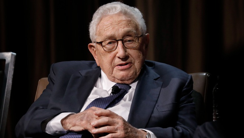 FORMËSOI POLITIKËN NË SHBA/ Ish-sekretari amerikan i Shtetit, Henry Kissinger, vdes në moshën 100-vjeçare