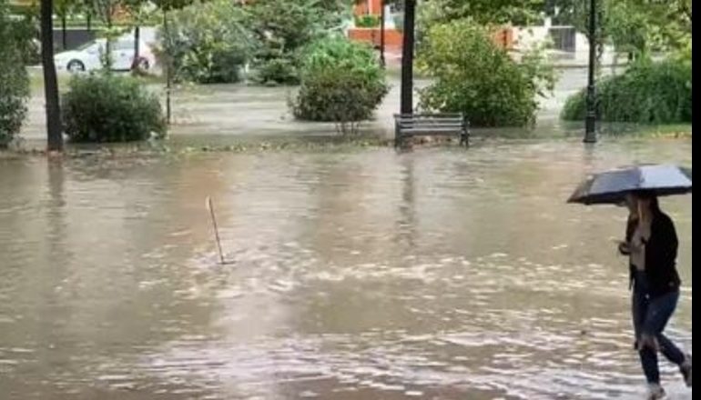 PARASHIKIMI I MOTIT/ Priten reshje dhe stuhi në Kukës dhe në Shkodër! Kthjellime në pjesën tjetër të vendit