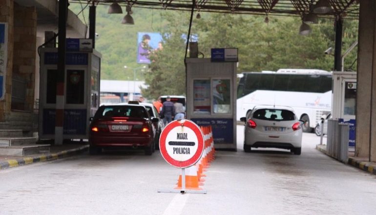 E DËNUAR PËR PROSTITUCION/ Arrestohet 55-vjeçarja në pikën kufitare të Kapshticës (EMRI)