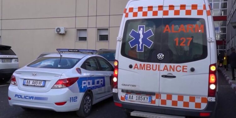 U SULMUA NGA NJË QEN PITBULL/ Ndërron jetë në spitalin e Durrësit i moshuari