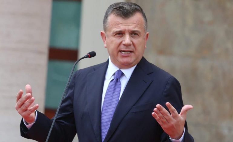 NGA RRITJA E PAGAVE, TEK MBËSHTETJA PËR GARDËN/ Balla prezanton buxhetin për vitin 2024