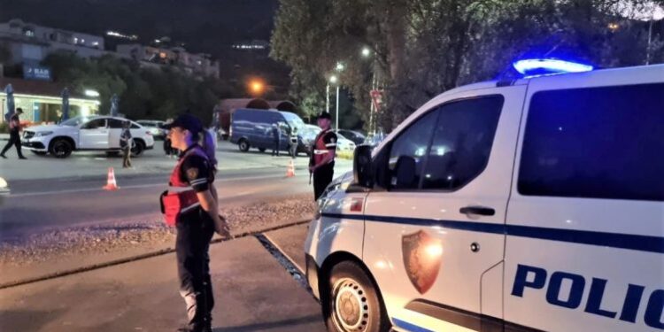 DHUNOI BARBARISHT 3-VJEÇAREN/ Policia informacion zyrtar për arrestimin e edukatores