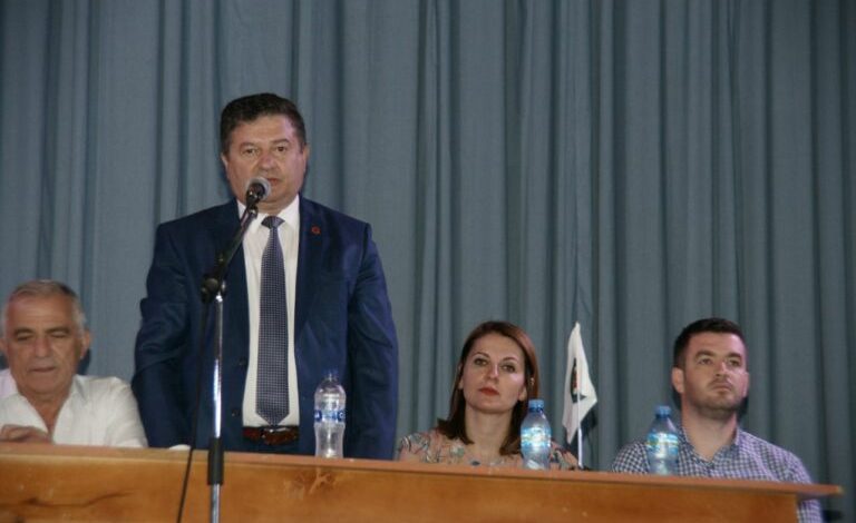 “PUNËSOI TË FEJUARAT E DJEMVE”/ Apeli lë në fuqi masën e pezullimit nga detyra për Presidentin e Urdhrit të Stomatologut