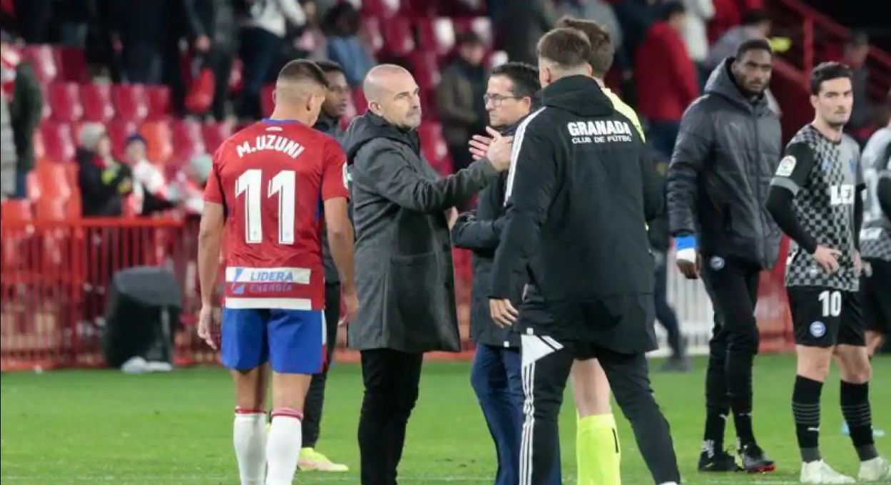GOLAT E UZUNIT NUK MJAFTOJNË/ Granada shkarkon trajnerin që e riktheu në La Liga
