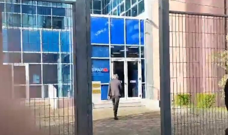 HETIMET PËR CEZ-DIA/ Agron Çela thirret në SPAK, ja momenti kur hyn në prokurori