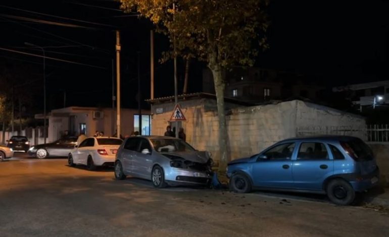 AKSIDENT NË FIER/ Përplasen katër makina, informacionet e para