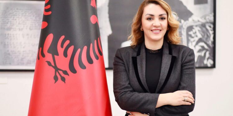 SAMITI I DIASPORËS/ Zv.ministrja e Jashtme zbulon detajet: I ndarë në 4 panele dhe me dyer të hapura