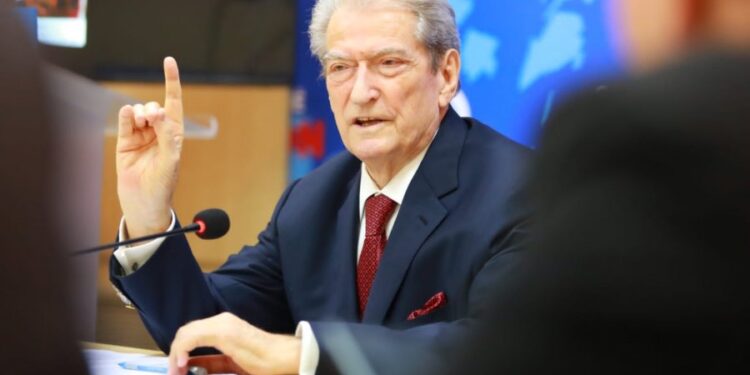 APELI I LA TË PANDRYSHUAR MASËN E SIGURISË/ Berisha: Nuk kam lidhje me vendime që shkelin Kushtetutën
