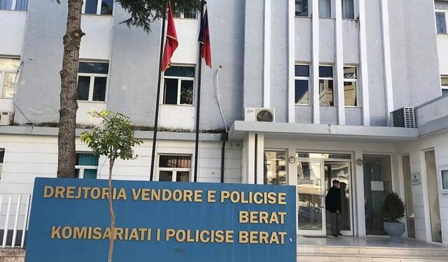 EMRI/ Kërcënohet pranë gjykatës Prokurori i Rrethit Berat, shoqërohet në polici një person