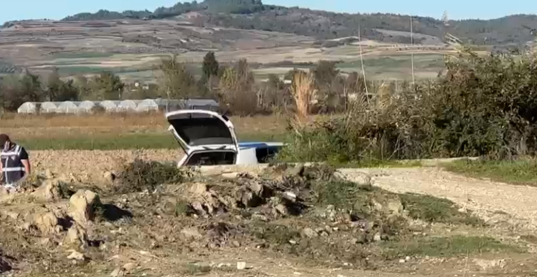 E RËNDË NË FIER/ 39-vjeçari gjendet i pajetë në makinë me një plagë plumbi, dyshohet se…