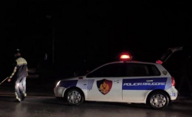 AKSIDENT I RËNDË NË SARANDË/ Mjeti i drejtuar nga minorenët “fluturon” jashtë rrugës