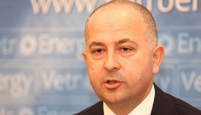 U PEZULLUA PËR NJË VIT/ Rinis në GJKKO gjyqi ndaj Rezart Taçit! Akuzohet për pastrimin e 18.3 mln euro të mafias italiane