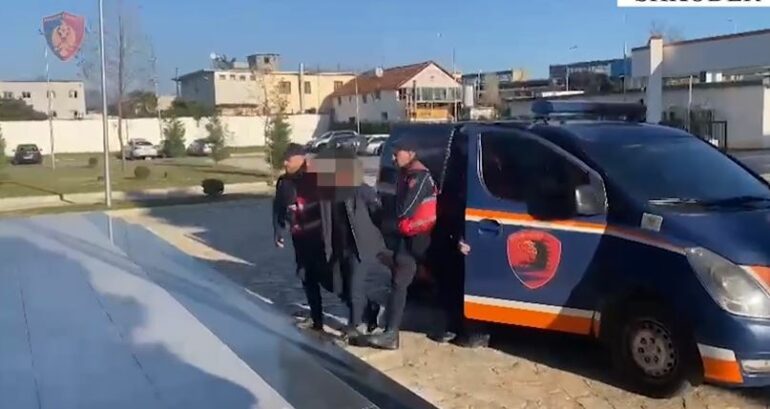 NDODH NË SHKODËR/ 36-vjeçari hyn në një dyqan dhe grabit paratë, kapet në flagrancë nga policia