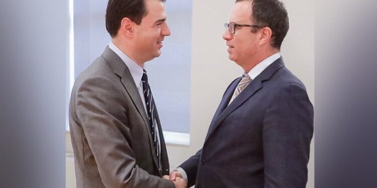 VIZITA NË SHBA/ Basha ‘thumbon’ Berishën: Sulmet e politikës ndaj SPAK, të papranueshme