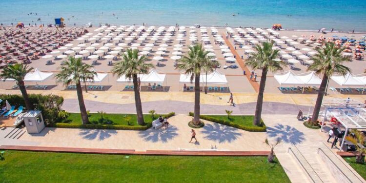 DURRËSI DESTINACION DHE NË DIMËR/ Turistët e huaj rezervojnë hotelet për ndërrimin e viteve