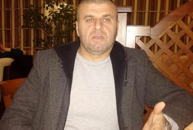 DHUNË NË FAMILJE/ Gjykata vendosi masën ‘arrest me burg’ për ish-drejtorin e burgut të Fushë-Krujës, bashkëshortja tërheq akuzat