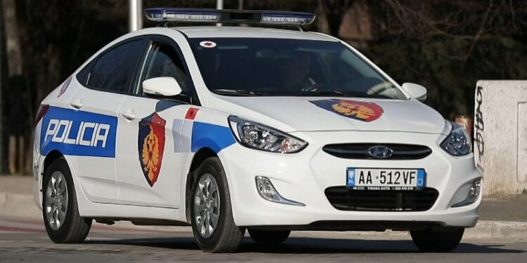 PAS SHERRIT E GODITI QËLLIMISHT ME MAKINË/ Arrestohet 34-vjeçari në Tiranë, pranga edhe 7 personave të tjerë